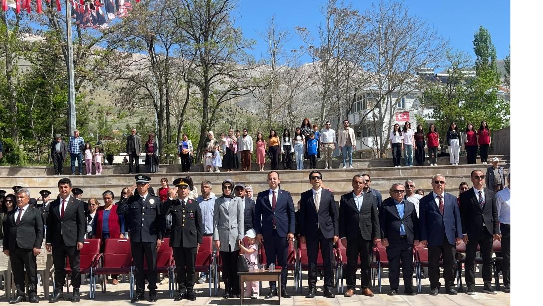 NURHAK, 19 MAYIS'TA ATA'SINA GÖNÜLDEN SELAM DURDU!