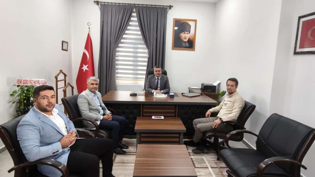 İlçe Milli Eğitim Müdürümüz Kürşat BAYAZIT'a Hayırlı Olsun Ziyareti