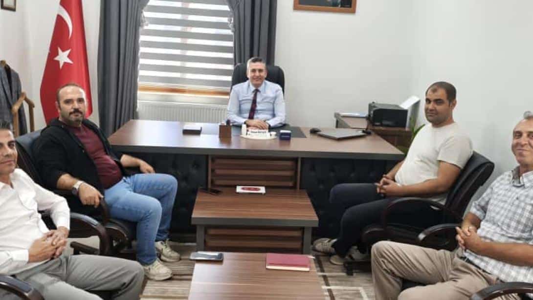 İlçe Millî Eğitim Müdürümüz Sayın Kürşat BAYAZIT'a Okul Müdürlerinden Hayırlı Olsun Ziyareti